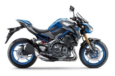 Kawasaki Z900 Blue