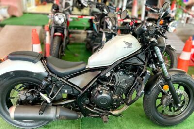 Click  On  Photo Bike  For Check  Price List -                  Honda Rebel White 500cc